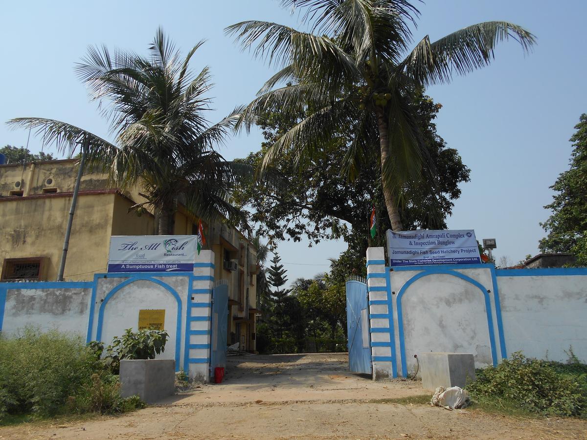 Jamunadighi Eco-Resort Budbud Luaran gambar